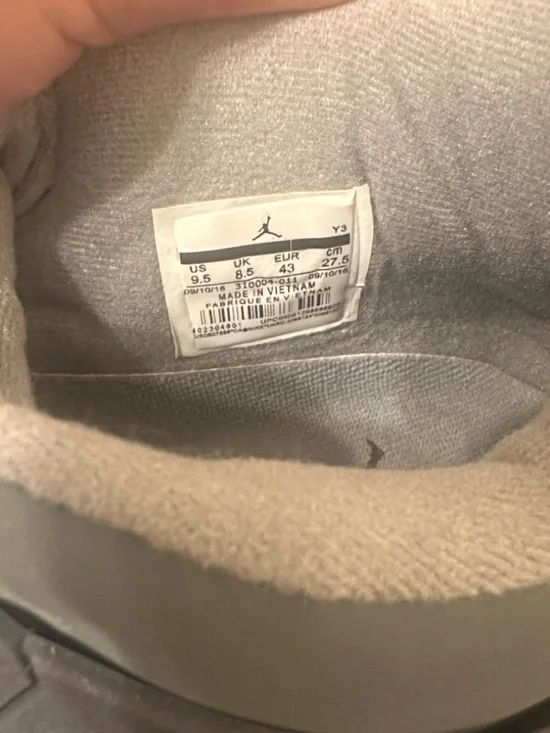 Men’s Gray Retro Basketball Sneakers AIRJORDAN. - Picture 2 of 8